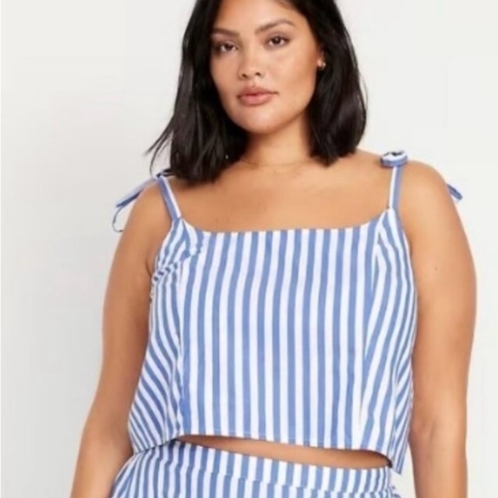NWT. Striped Tie-Shoulder Cropped Tank Top